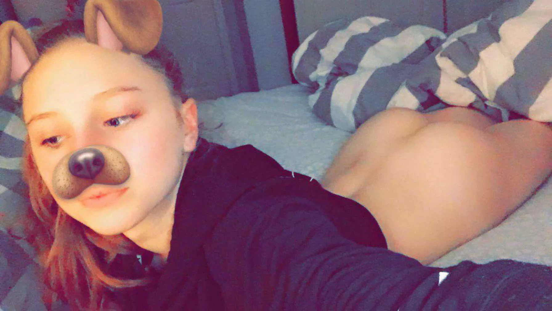 Ass selfie to start the morning off right ❤️😘 [18][f]