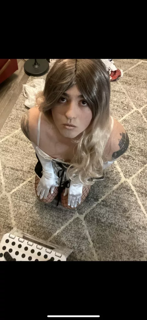 Assuming the position to pleasure black dick.