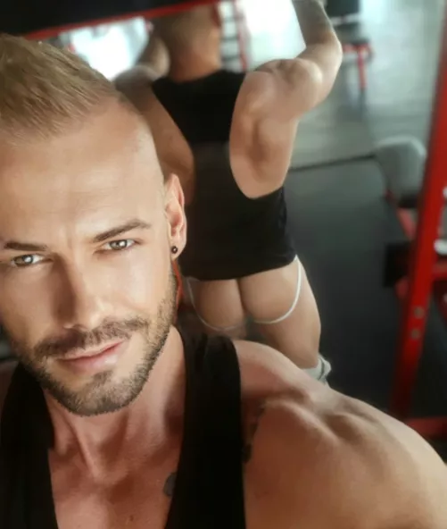 Bad ass with a good ass 😎 #SquatBum