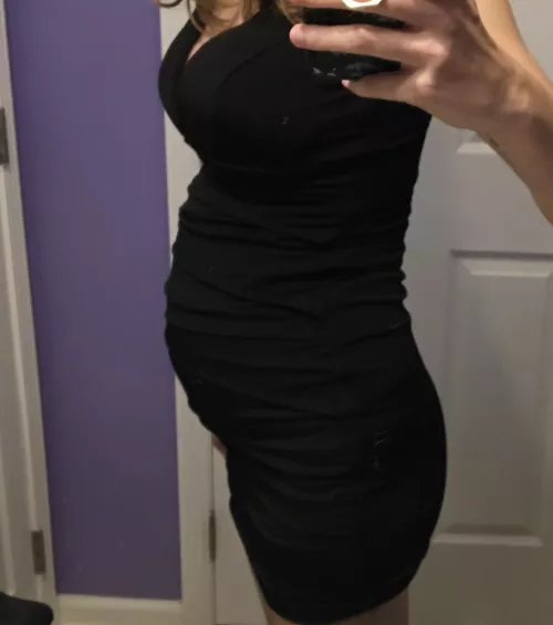 Barely squeezing into my little black dress 👗