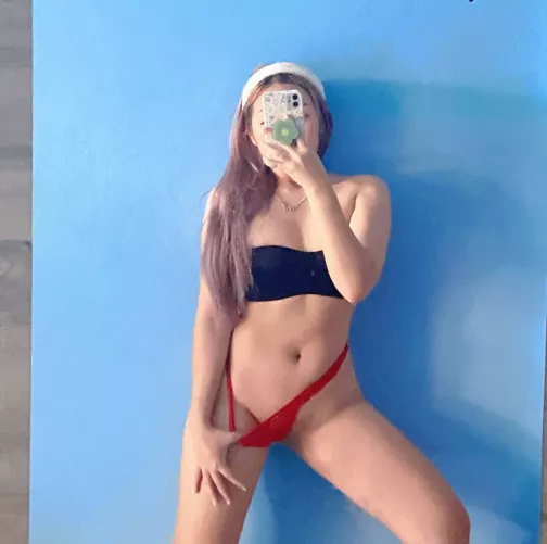 Be honest, would you masturbate if I sent you some nudes of me? 🙈👅 I’m thinking of the positions we can do 💕