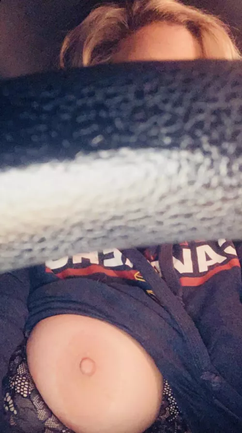 🚘 Being topless in the car makes me happy😍