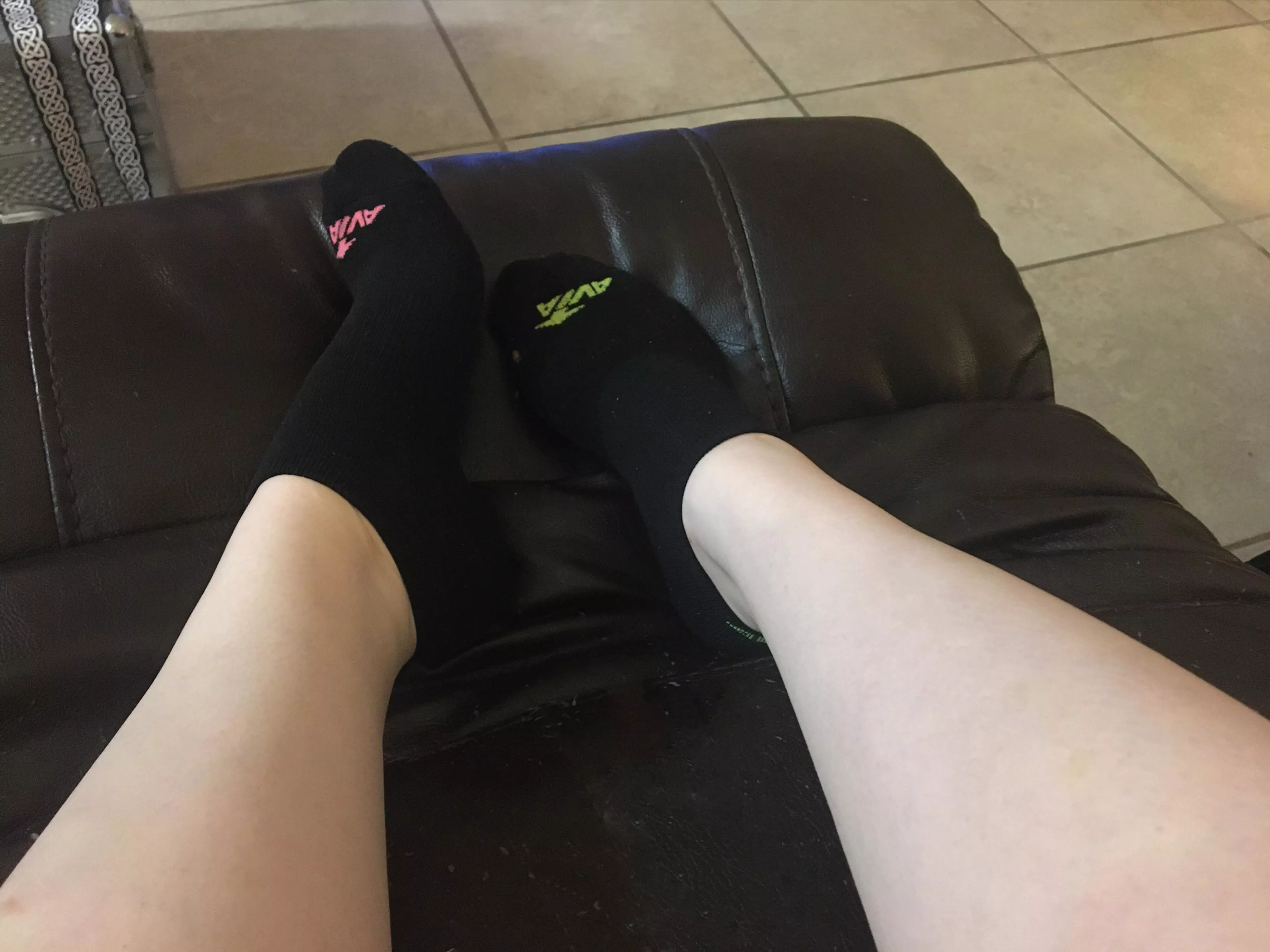 Black socks 👀😈 What do you prefer?