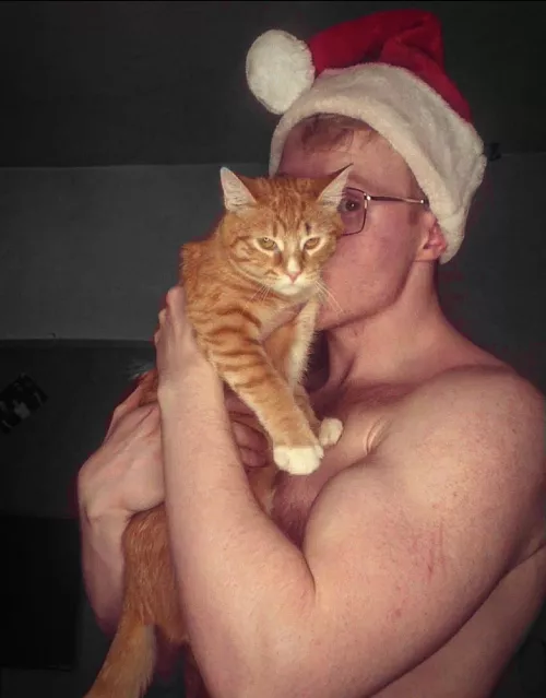 Blaze and I say hi and are wishing you a great day 💕🎄