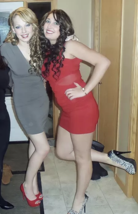 Blondie or Brunette?