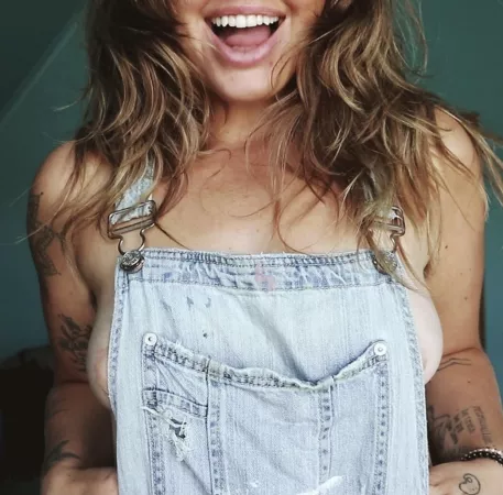 Burn your bras!!!🔥