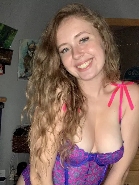 can I help you cum daddy? please? 🥺 21yo all-natural bisexual college girl 👀 top 8% 👀 FREE MESSAGING, solo play, B/G and G/G, toys, dick ratings, kinks, and customs!! 💓