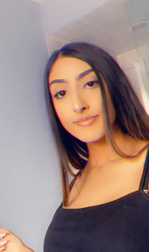 Can someone jerk tribute this brown slut for me pm