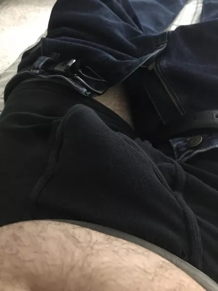 Can’t focus with this tight in my jeans.