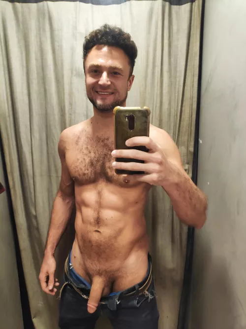 Can't get into the fitting room without taking this kind of picture