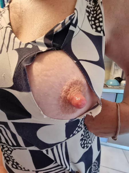 Can't tame my milf's nipples