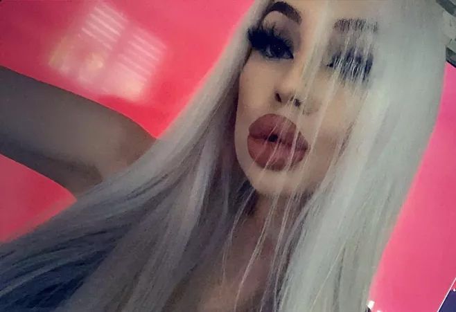 check myyy‼️ONLY FANS‼️(linkk in bio) +100 POSTS ✨20 years old plastic barbie with big fake lips and fake boobs👀✨QUICK response to DMs🔥special/private requests available ✨sexting 🔥dick rates ✨fishnets/stockings 🔥lingerie✨hee