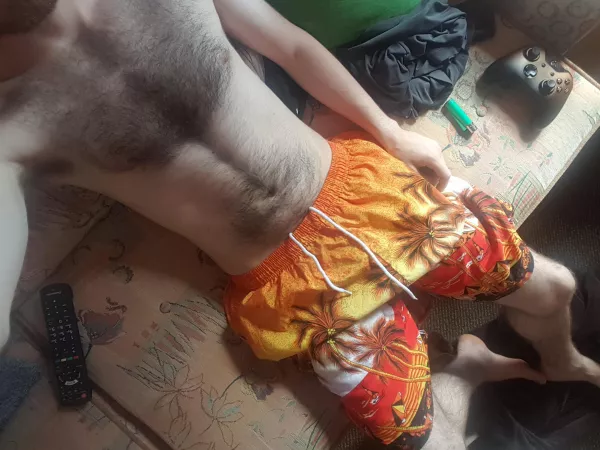 Chilling on a hot ass day😁