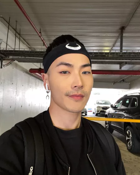 City gone back in lockdown again, need some gaming suggestion / genshin friends to play together 🥺