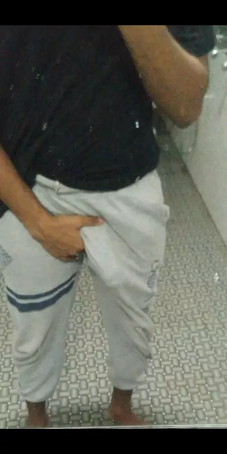 Come rub up on this semi ;)