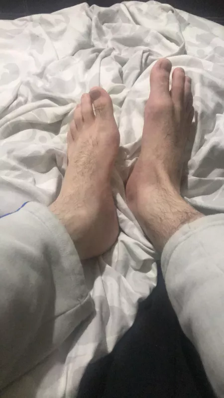 Come& worship my feet. (UkSize11) Dms open🍆👅💦💦