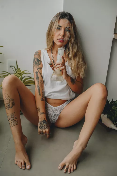 could you bong with me? 🤤