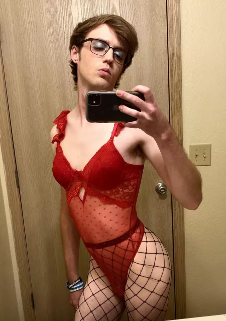 Daddy decided to share me with his friends tonight, 4 BBC’s at once had me in heaven 😩