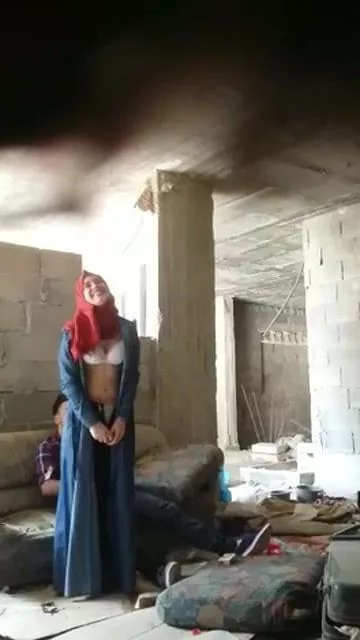 DESI GIRL👉👌FUCKING UNDER CONTRACTION BUILDING WITH BOYFRIEND
