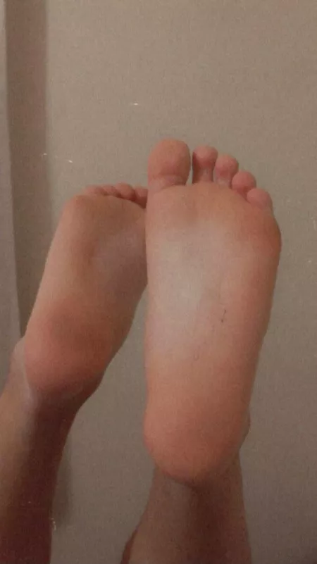 Dirty boy feet 😷