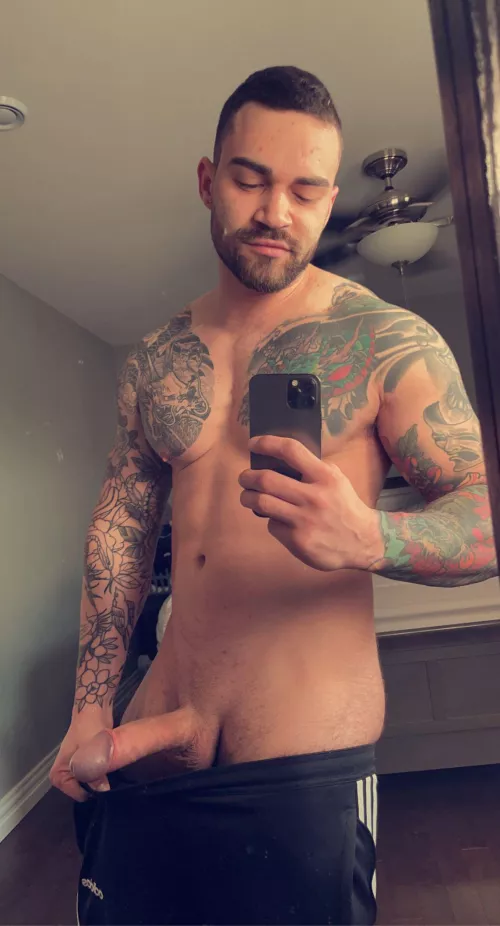 Dm me and come chat, links on my profile 😈