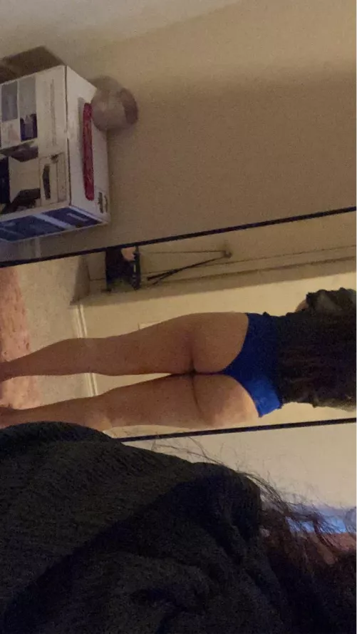 do I have a sexy a** ? 🥺 I’m kinda self conscious about it 😪