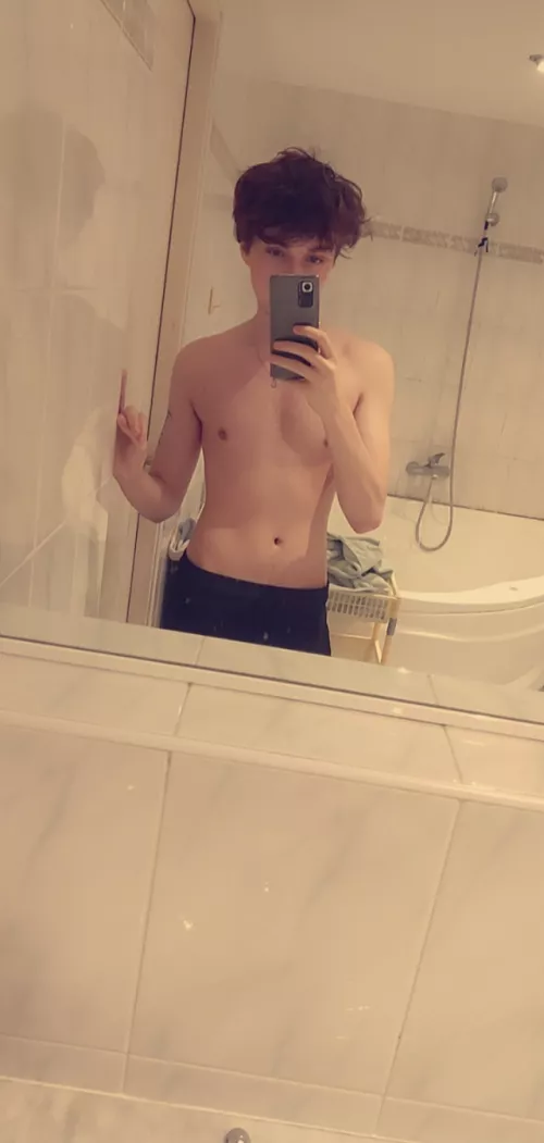 Do u like Twinks like me? 👉👈