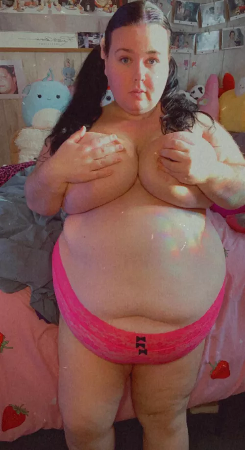 Do you like big bellies and big tits?