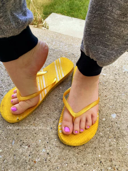 Do you like it when I pop my arch?😈