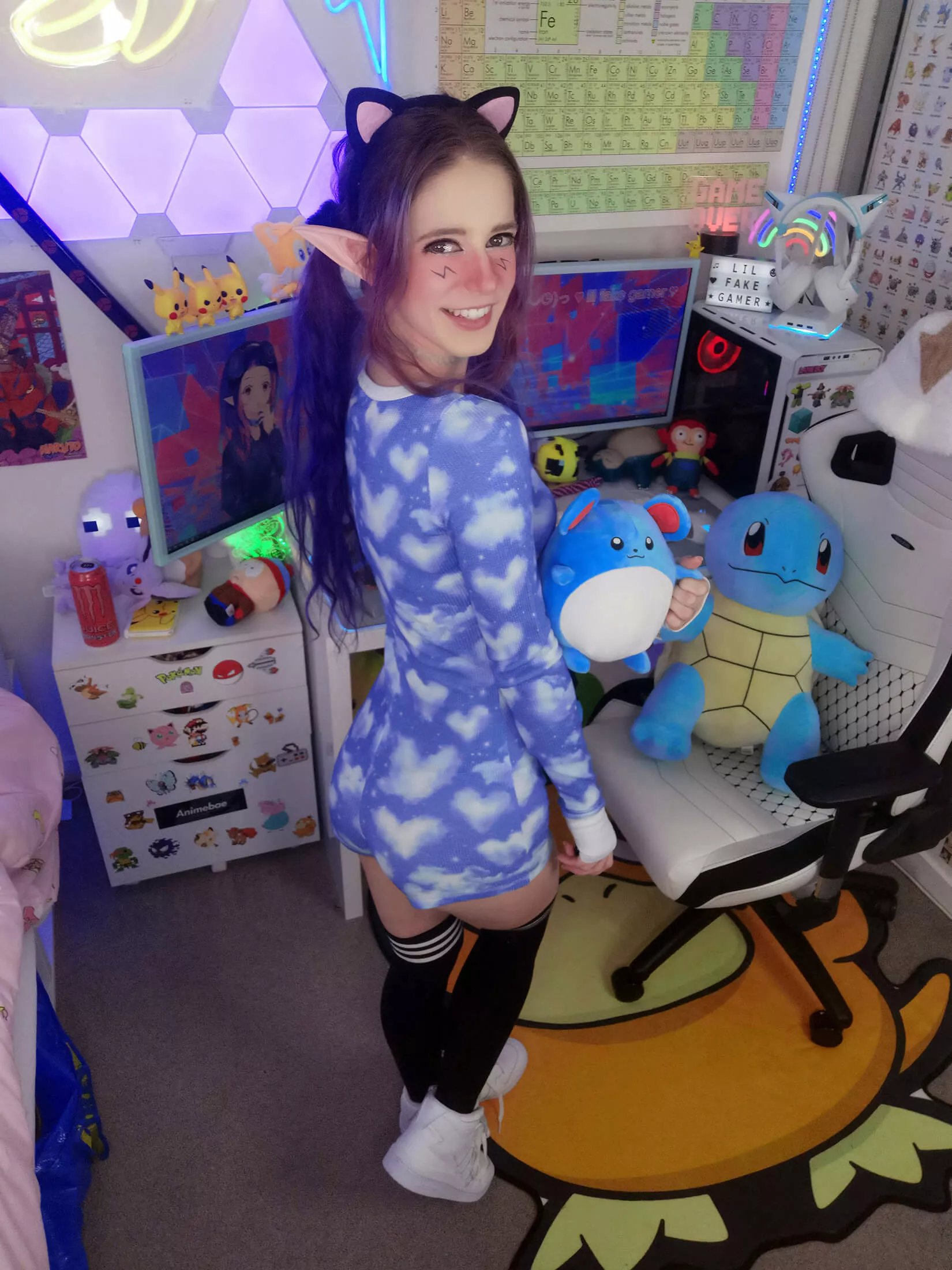 do you like my little outfit? 😊🍑