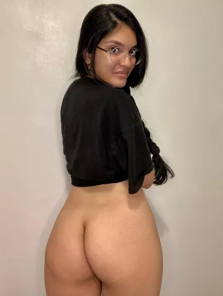 Do you like my round and brown ass?