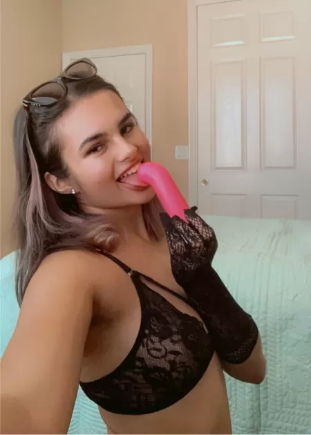 Do you think I’m girlfriend material? I’m excellent at giving blowjobs…