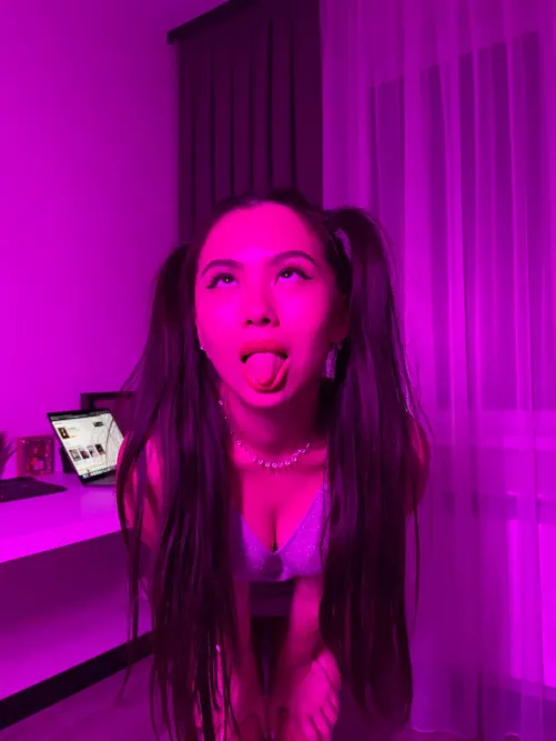 Do you want an Asian bitch? (link in the comments)