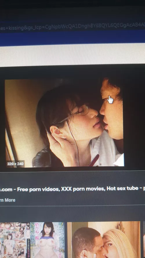 Does anyone know her? Pls