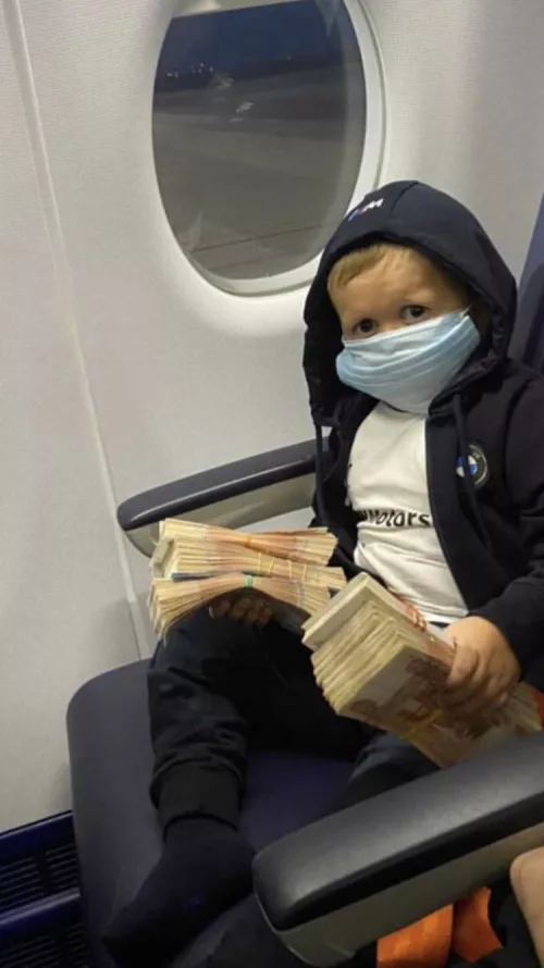 Doing cock/cum tribs with my bbc - highest bidder be - cashapp ready🍆💦