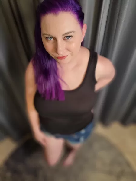 Don’t mind me just over here being cute 😛