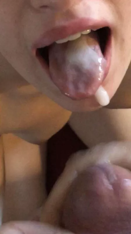 Dreaming o(f) more cum! 😋