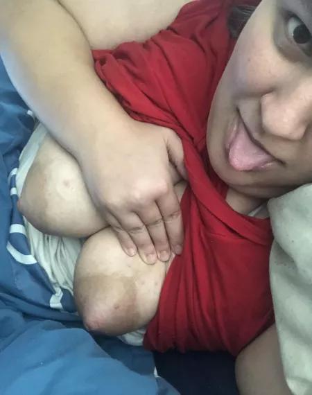 Dress with the perfect access😜