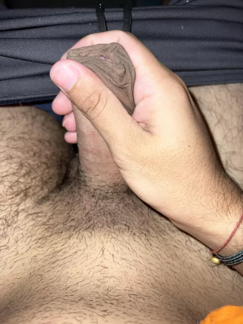 Enough foreskin to go around 😘😋