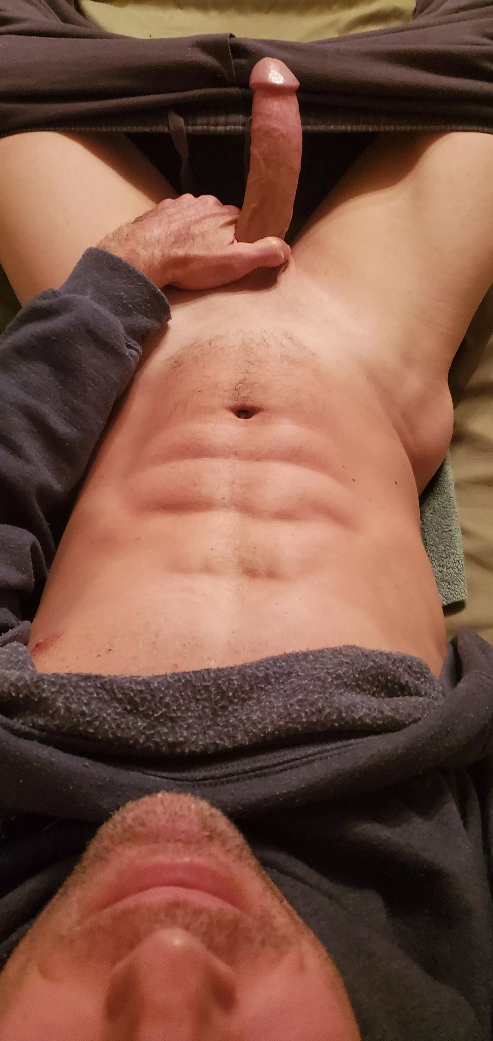 Enough time for one more session... can you ruin my no-nut-November? 😏 [36]
