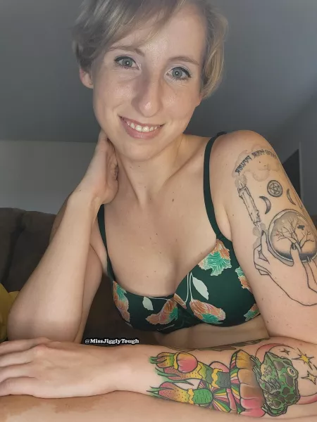 [F, 26] how many tattoos do yall have? I've got 7 so far and always planning on getting another