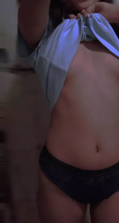 [F] Seductive nio no nganga na , baka naman meron kau jang tig limang daan