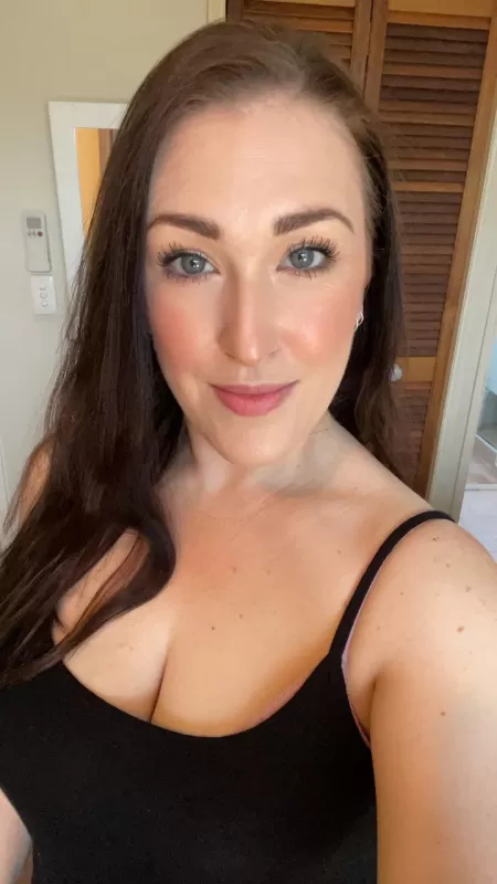 [F35] It’s my Friday 🙌🏻 Today’s mum joke: How do you find Will Smith in the snow?