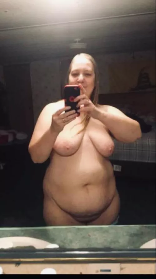 F55 fresh out of the shower so let’s get naughty dirty babes😉