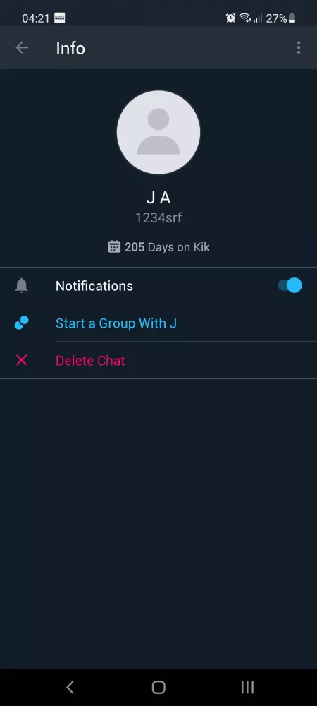 Faker keeps pics of girls don´t feed him anymore!!!!