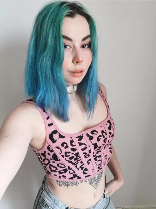 Finish the line - I'm blue... Finish the line - I'm blue...