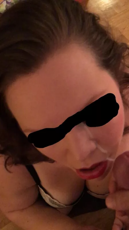 (F)irst shot went straight for the corner of (m)y eye. The rest landed in or around my mouth. More pictures of the final result to follow.