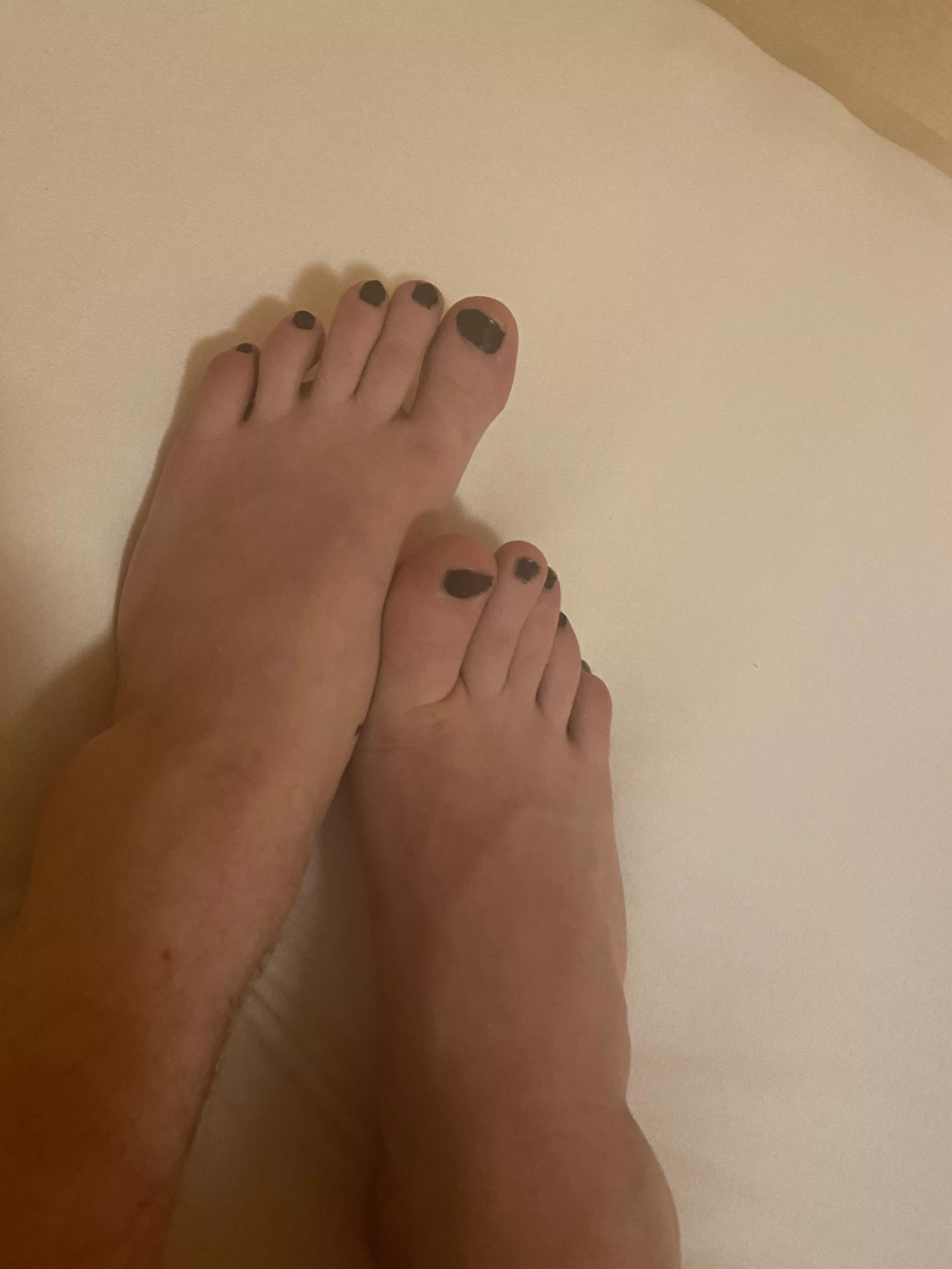 First time painting my feet🙈