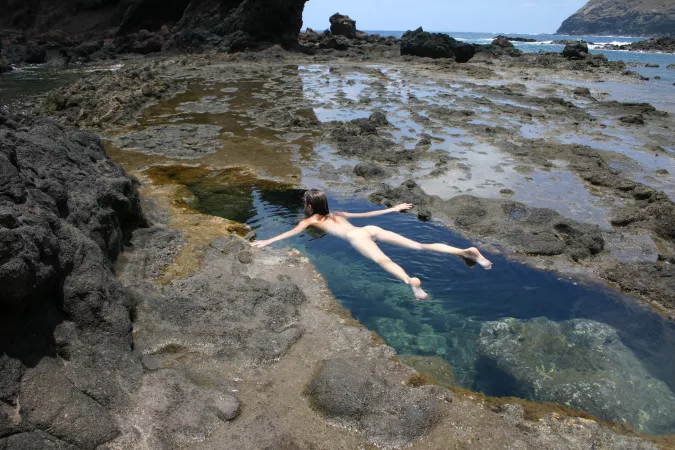 First time posting here - Floating around enjoying the sun [OC]