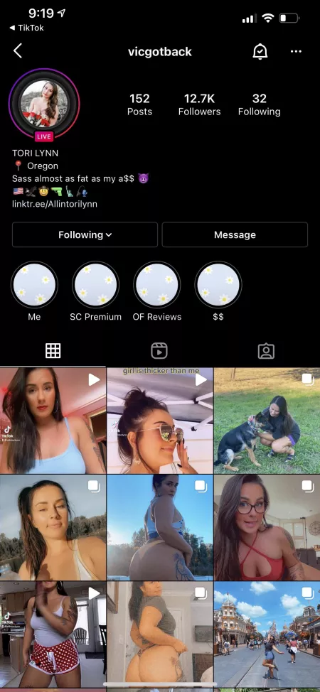 Flash at 1000 live viewers let’s get her there